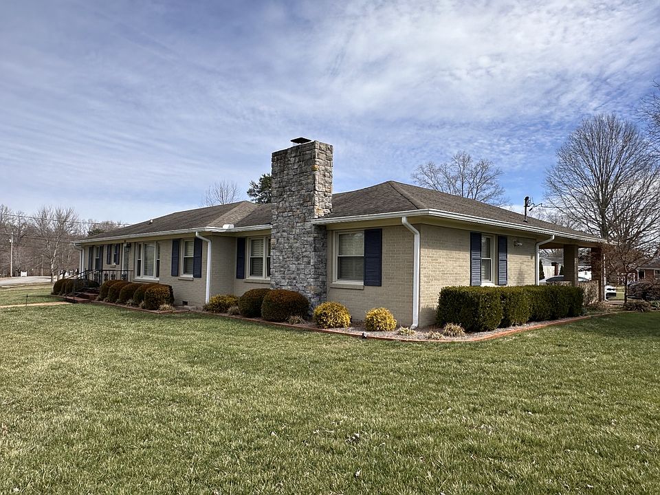 1st image of 100 River Dr