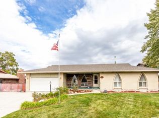 1373 E Buttercup Dr, Sandy, UT 84092