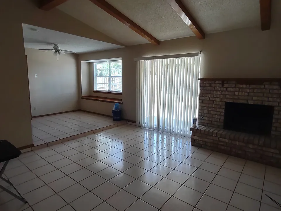 1600 Bill Ogden Dr