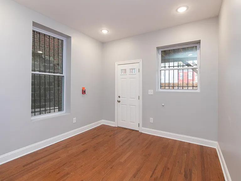 1021 W Dauphin St #1 — Photo 3