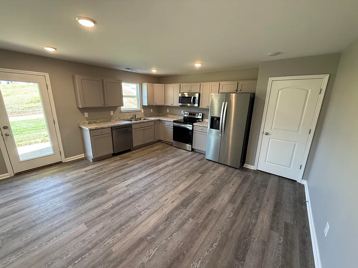 Building Photo - 6061 Arbor Woods Way