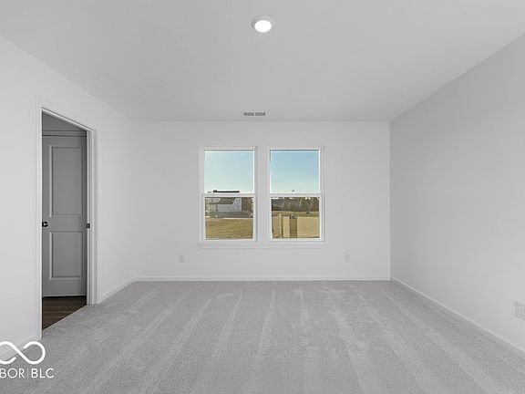 4th image of 7517 Firecrest Ln