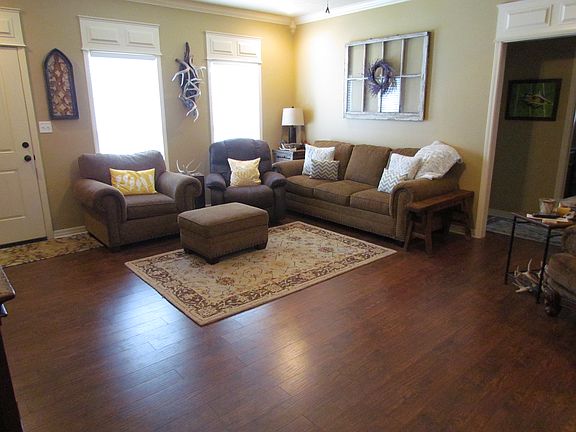 5th image of 408 Sanibel St