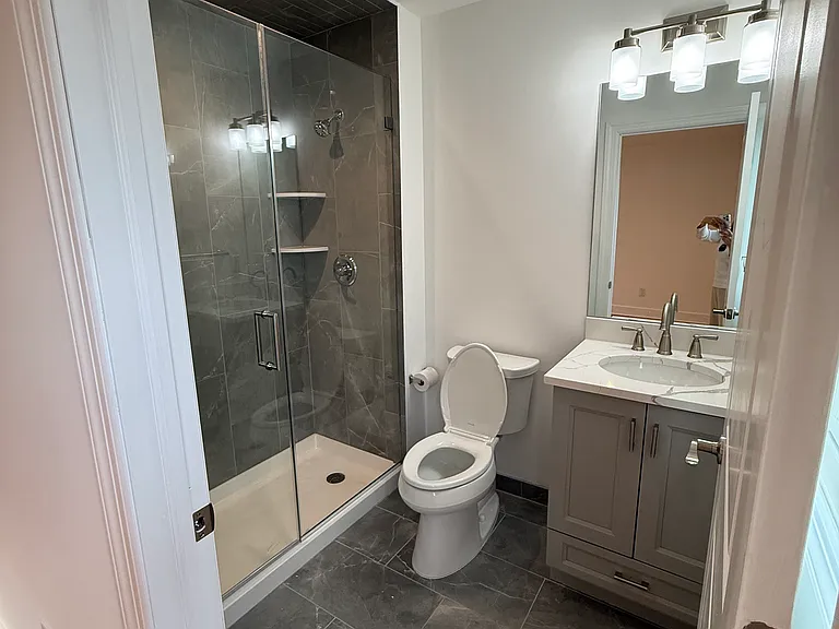 370 Semel Ave #B — Photo 9