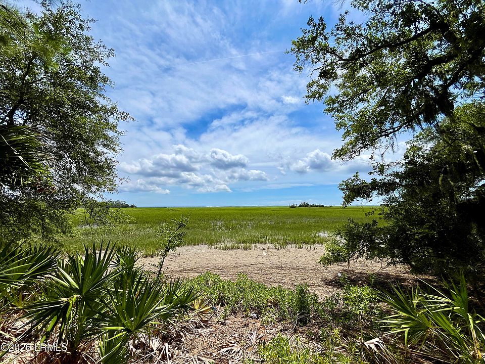 1st image of 1065 Seaside Road