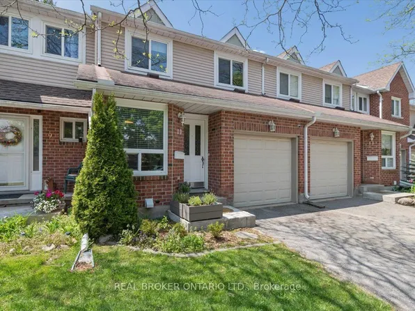 180 Highland Cres #10, Kitchener, ON N2M 5K5