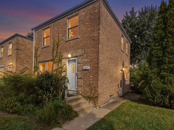 3836 Hull St, Skokie, IL 60076