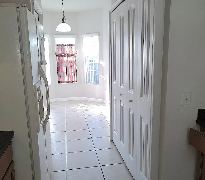 2935 NE 7th St #304 — Photo 24