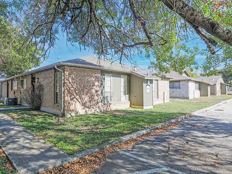 4827 Explorer Dr — Photo 4