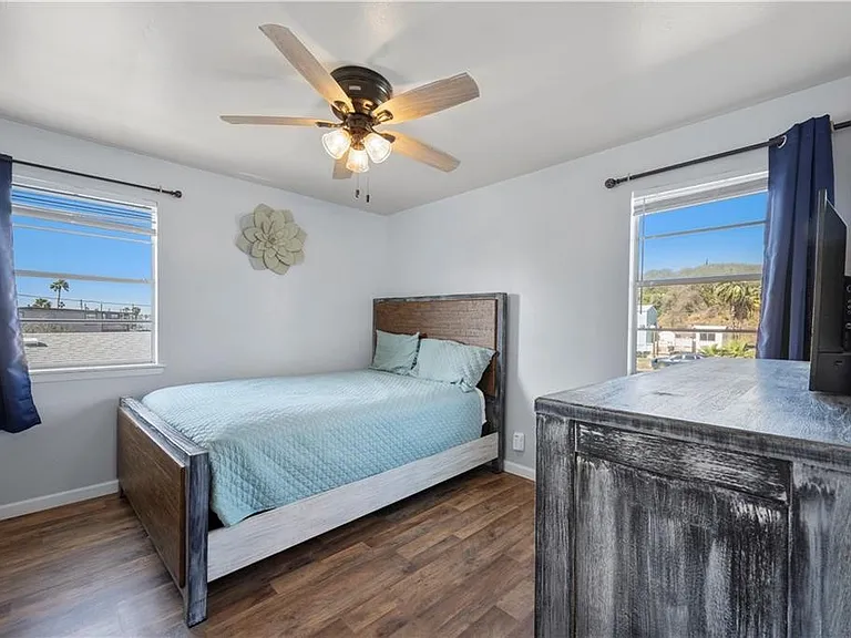 622 S Sandpiper — Photo 23
