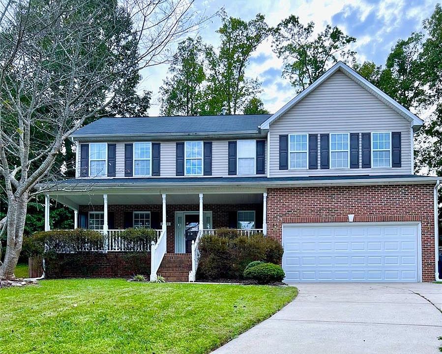 1st image of 2204 Flora Vista Ct