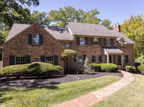 7011 Fair Oaks Dr, Cincinnati, OH 45237