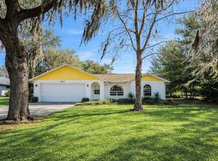 907 N West St, Bushnell, FL 33513