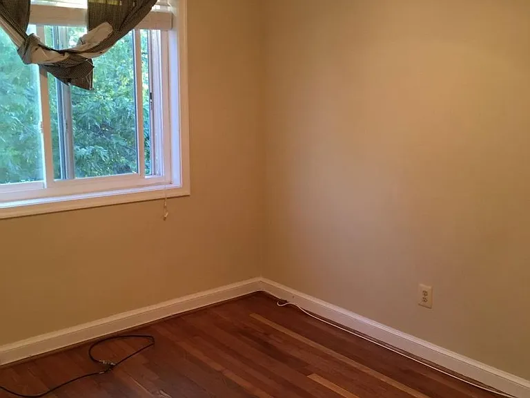 239 Evans Ln — Photo 10