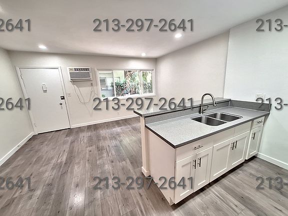 4th image of 2611 Bellevue Ave APT 102