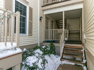 37 Jamestown Rd, Basking Ridge, NJ 07920