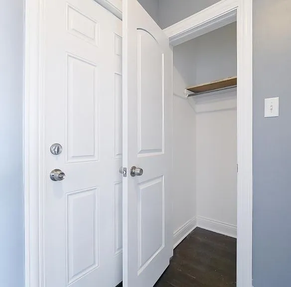 3309 W Bryn Mawr Ave #2 — Photo 5