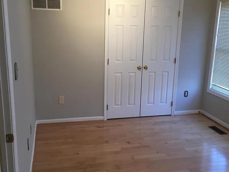 1638 S Taylor St — Photo 17