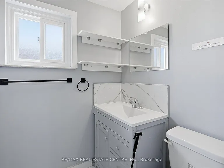 33 Garside Cres #MAIN — Photo 18