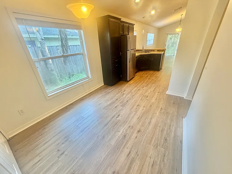 544 Tall Oaks Ter — Photo 11