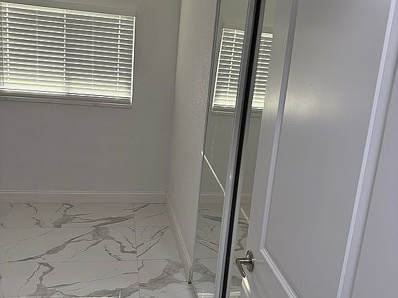 5th image of 14665 Mockingbird Ln E