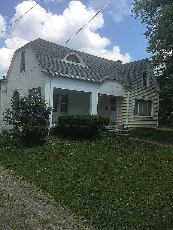 910 Winona Dr photo 1
