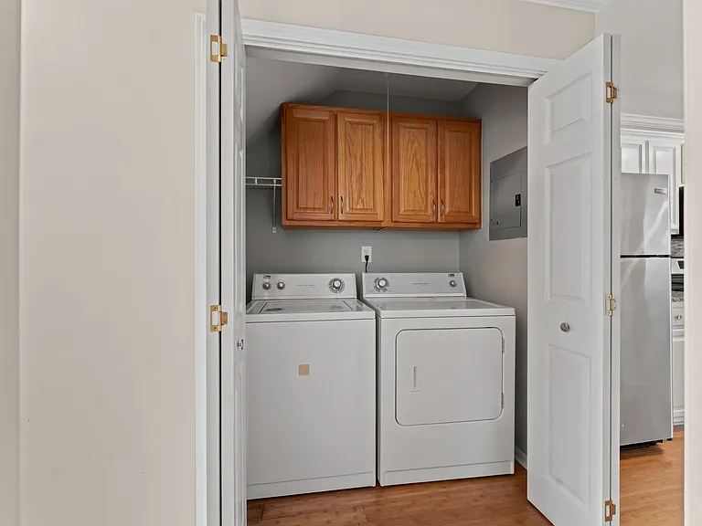 100 Harbor Dr — Photo 17