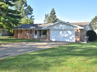 51653 Orange Rd, South Bend, IN 46628