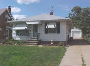 8915 S Highland Ave, Garfield Heights, OH