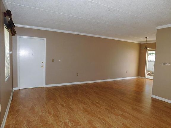 5th image of 1160 Rue Des Chateaux Unit 1C