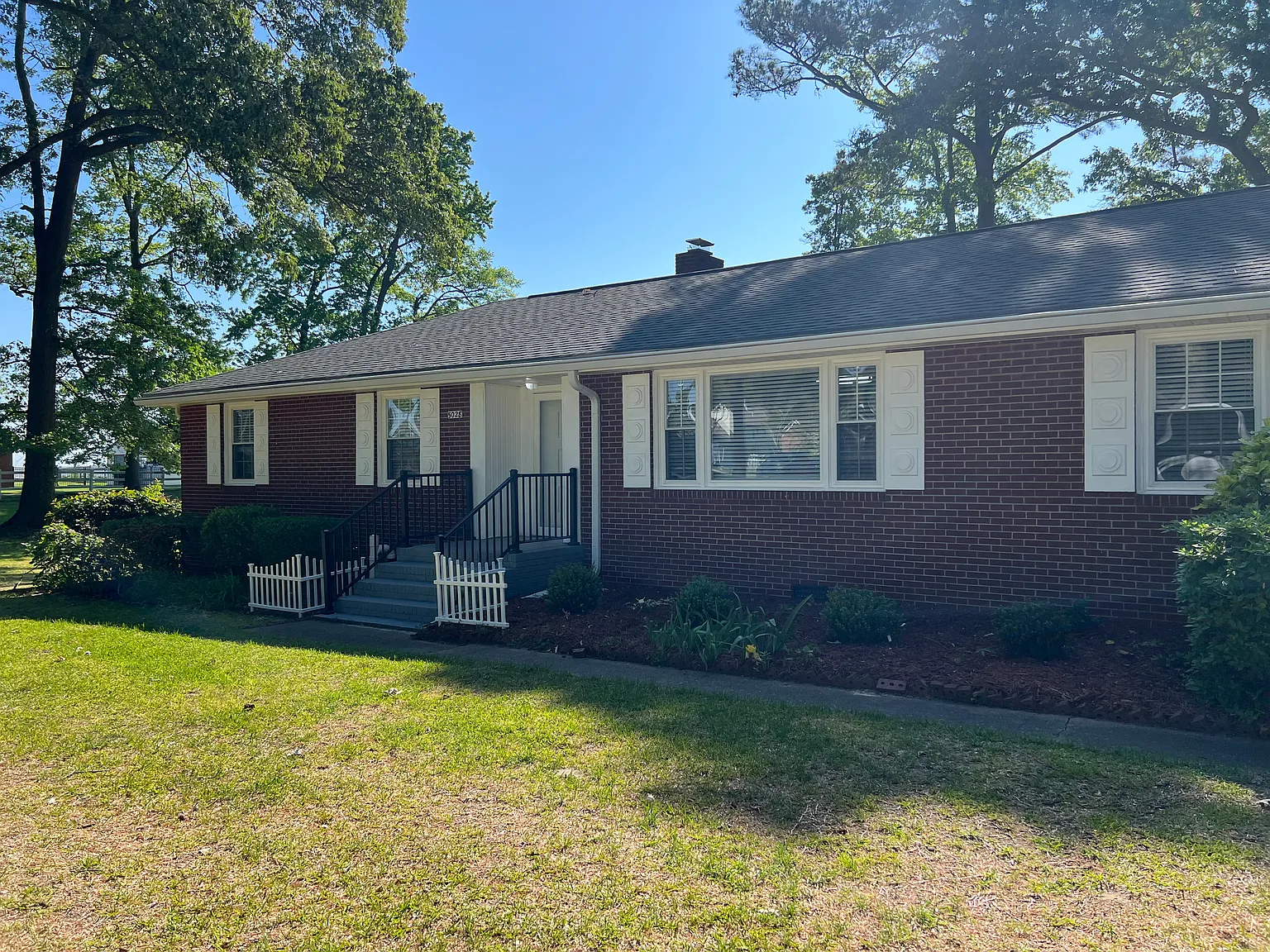 3 bed, 2028 sqft, $3,500 — Photo 1