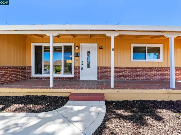 17242 Via El Cerrito, San Lorenzo, CA 94580