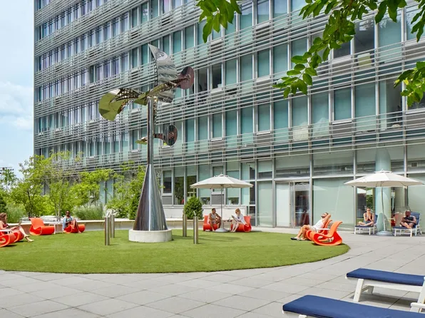 550 West 54th Street image 22 of 27