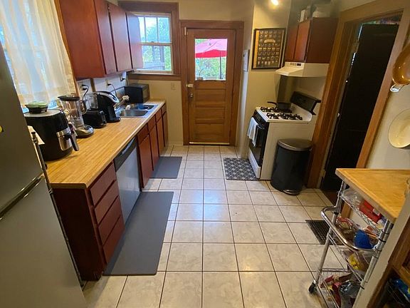 3rd image of 2314 W Clifton Ave