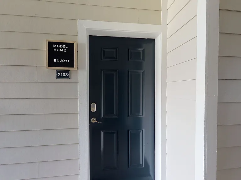 Coastal Club Apartments — Photo 29