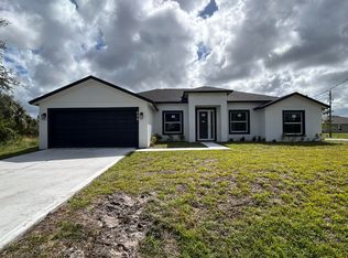 698 Mexia St SW, Palm Bay, FL 32908