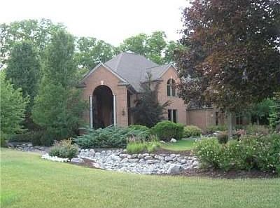 1st image of 2571 Oak Hills Dr