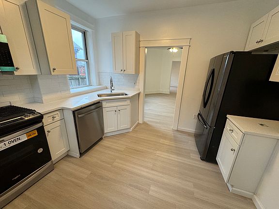 2nd image of 496 Gettysburg St Floor 2