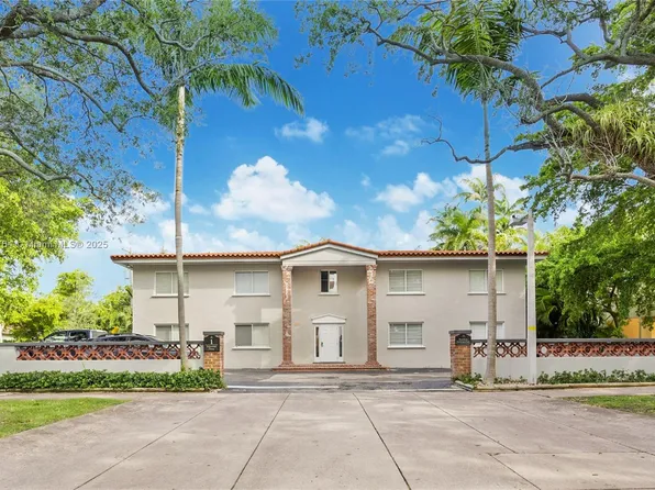 1 Edgewater Dr APT 201, Coral Gables, FL 33133