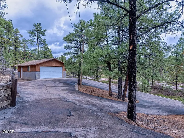 6373 Manzanita Dr — Photo 7