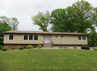 19 Hoover Ln, New City, NY 10956