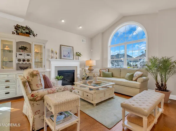 83 Bayville Way, Waretown, NJ 08758