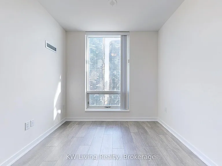 28 Freeland St #1907 — Photo 17