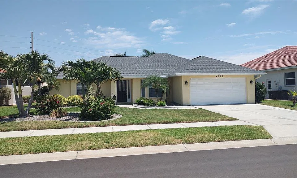 4835 Jacaranda Heights Dr