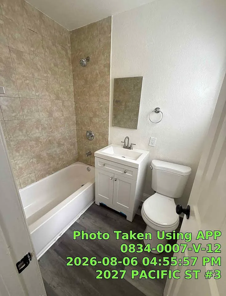 1 bed, 900 sqft, $950 — Photo 4