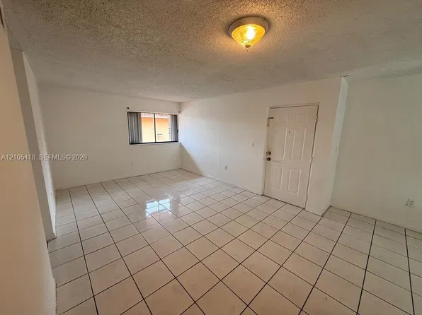 2745 W 61st Pl APT 204, Hialeah, FL 33016