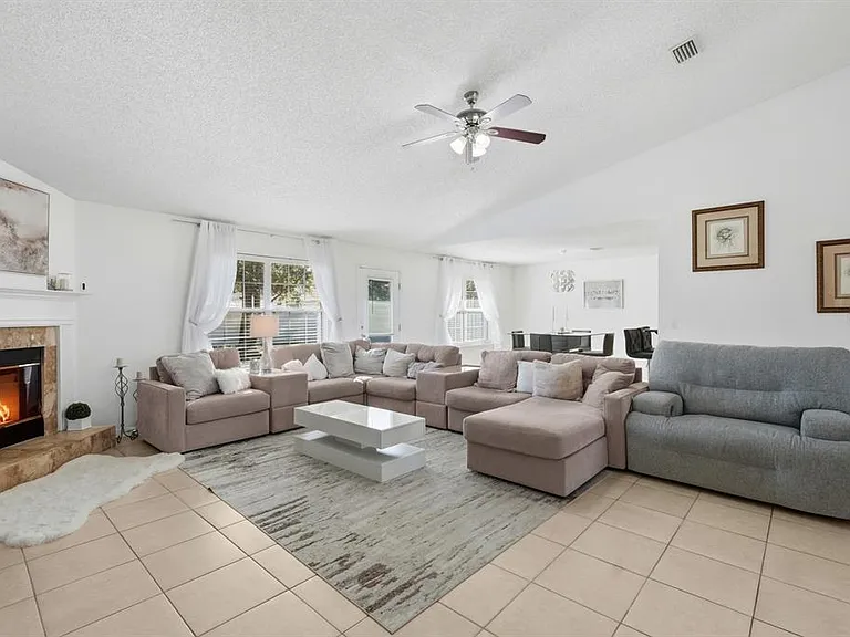6 Reybury Ln — Photo 12