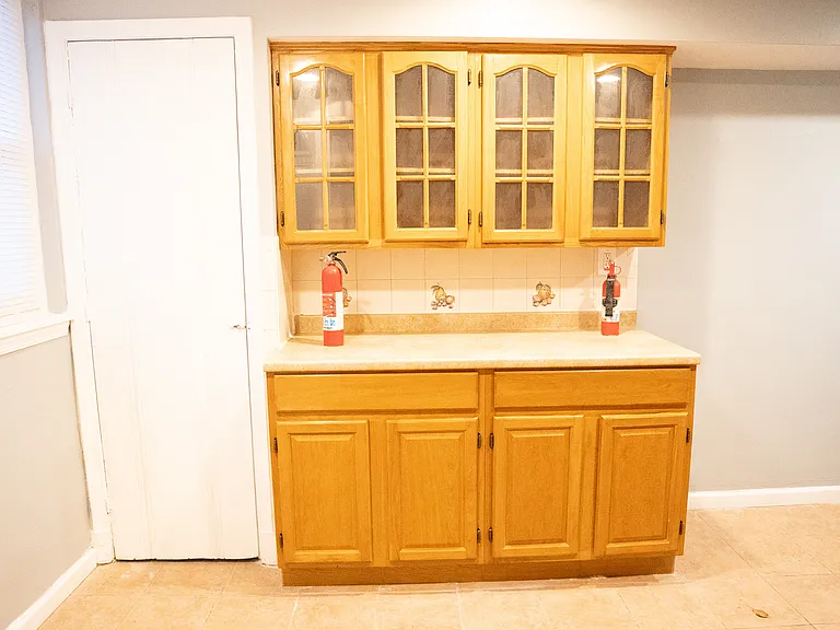 4125 Ardley Ave — Photo 9