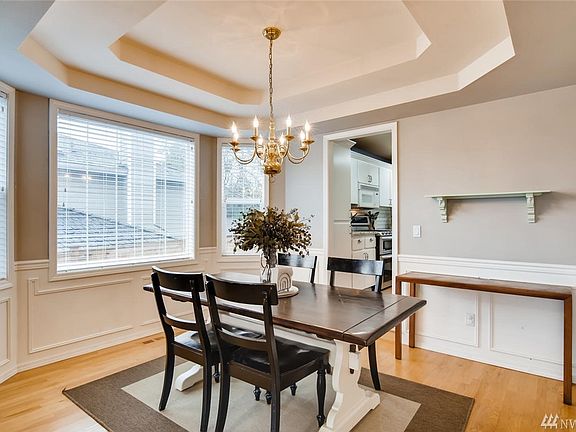 Check out the detailing in this formal dining room!  Those ceilings!