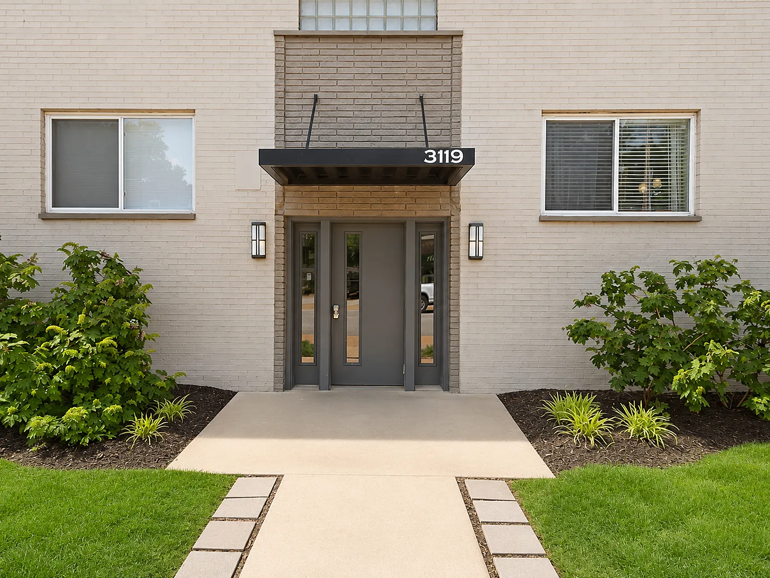 3119 Morganford — Photo 4